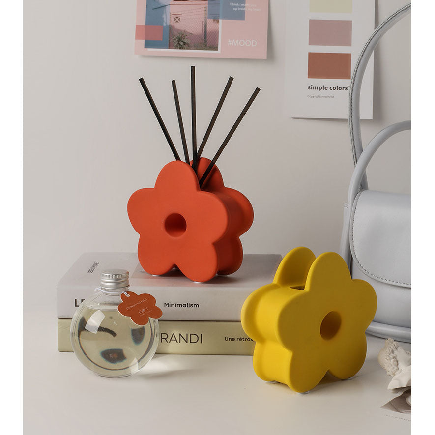 Morandi Flower Shape Aroma Diffuser with 230ml ESSENTIAL OIL