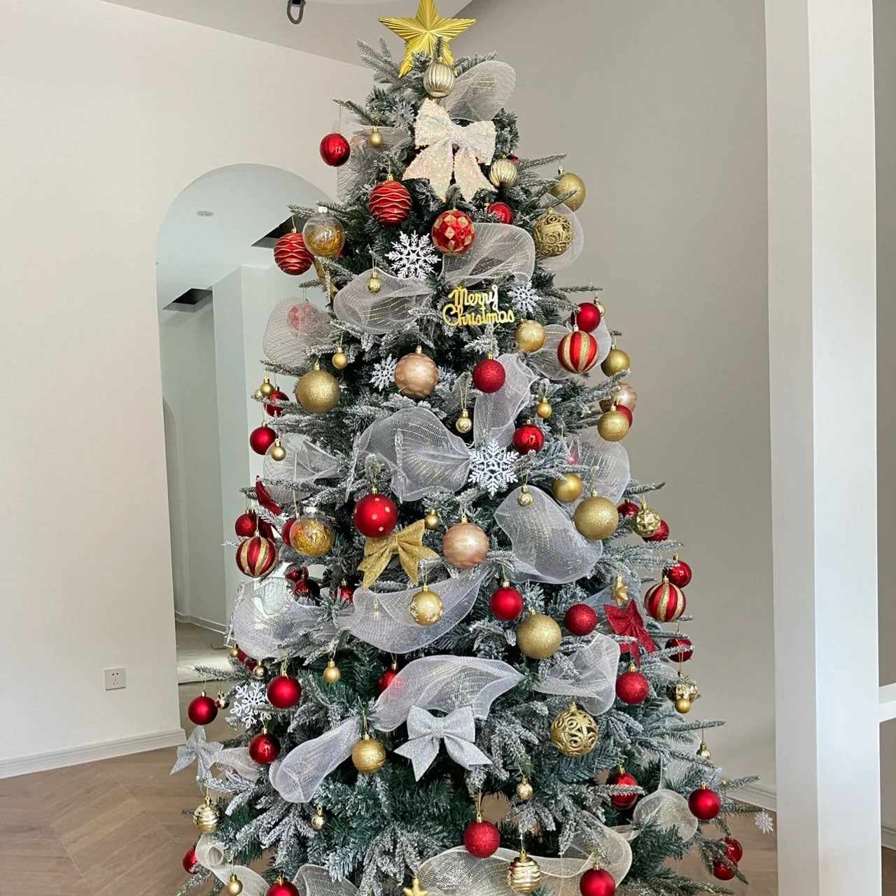 *CLEARANCE* Christmas Tree Artificial Xmas Pine Tree WITH SNOW 180cm