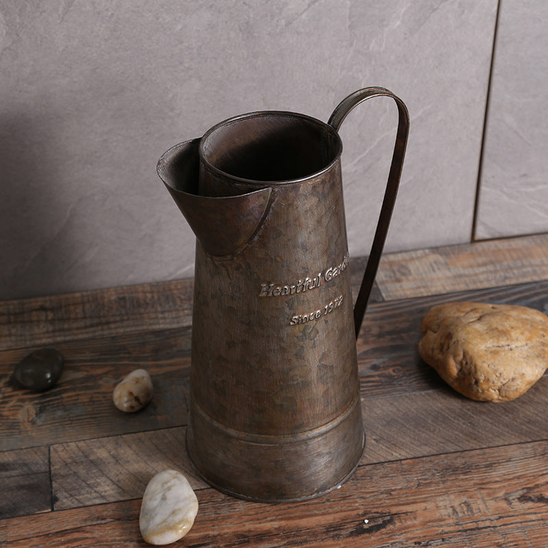 Retro Old Metal Teapot Flower Bucket