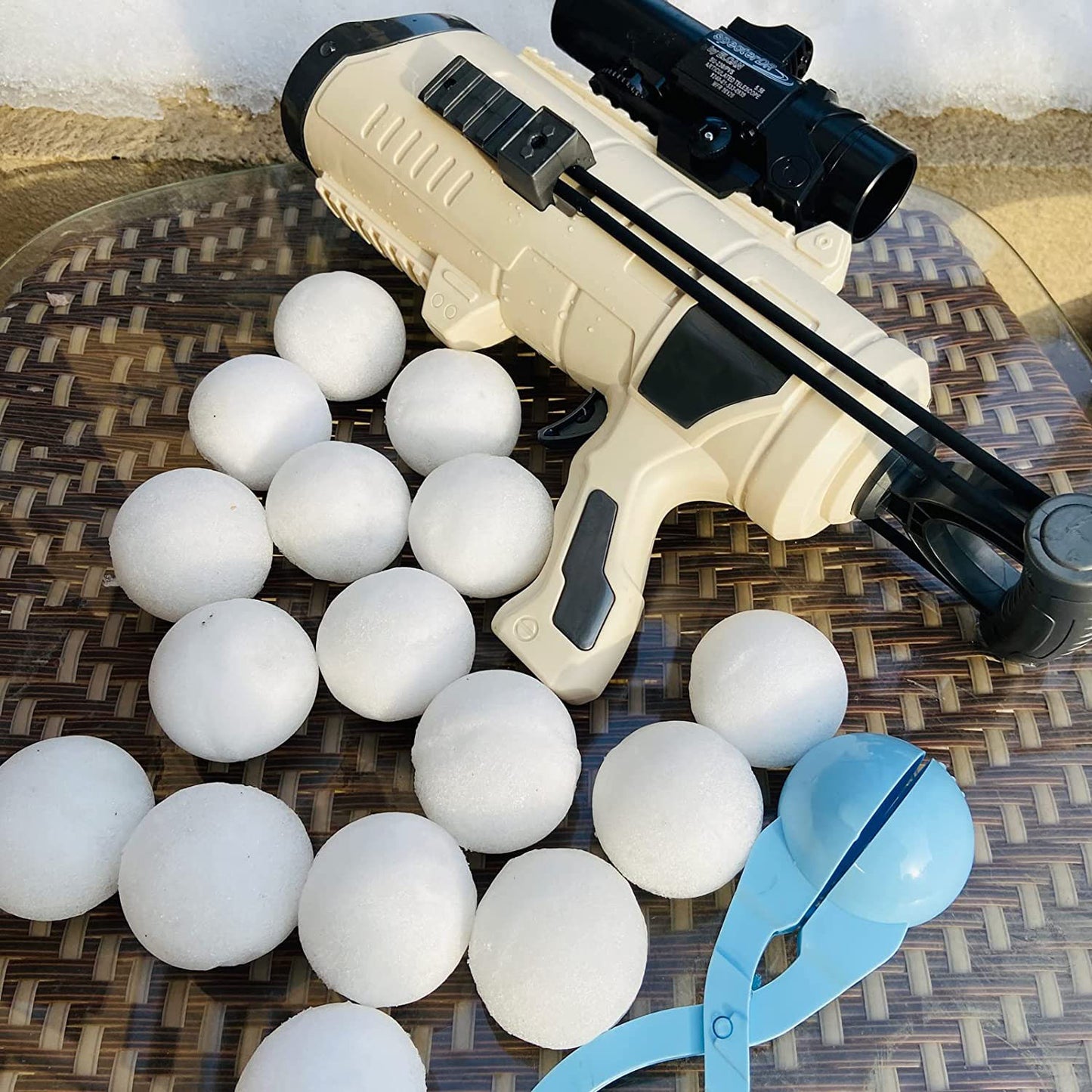 Snow Toys for Kids Outdoor, 3 PCS Snowball Maker Kit, Snowball Blaster Gun Launcher