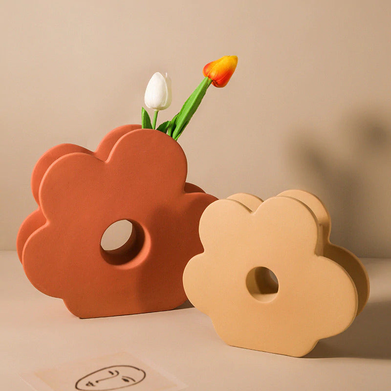 Morandi flower shape Vase Medim Yellow