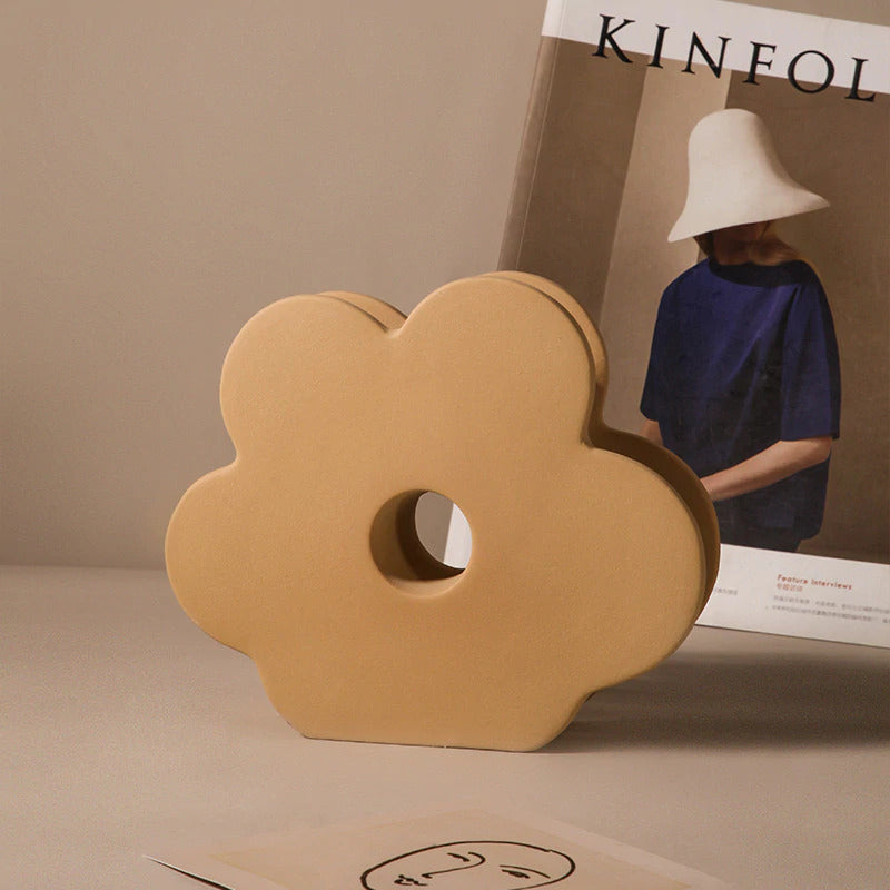 Morandi flower shape Vase Medim Yellow