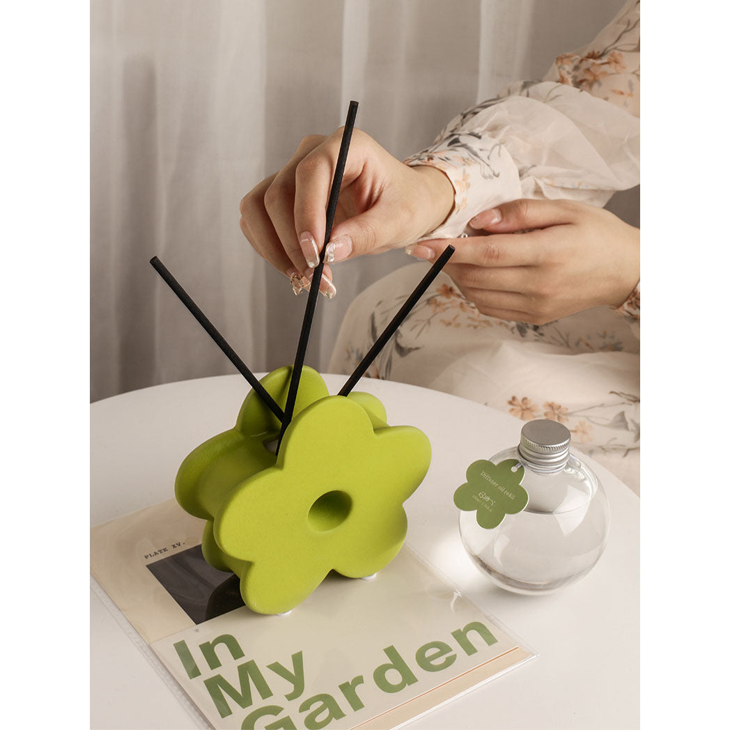 Morandi Flower Shape Aroma Diffuser with 230ml ESSENTIAL OIL