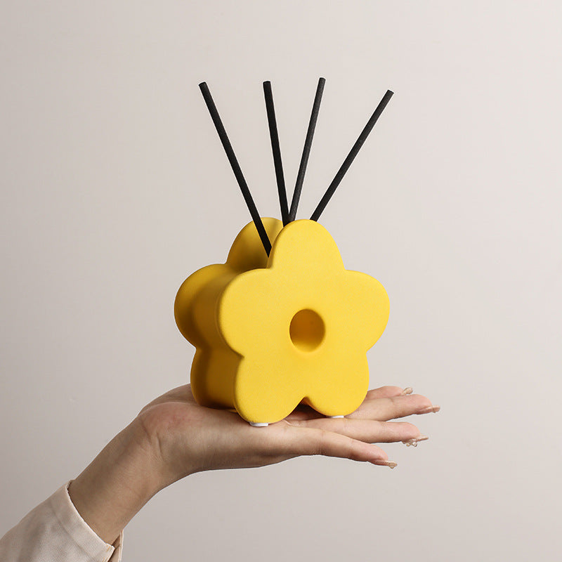 Morandi Flower Shape Aroma Diffuser with 230ml ESSENTIAL OIL