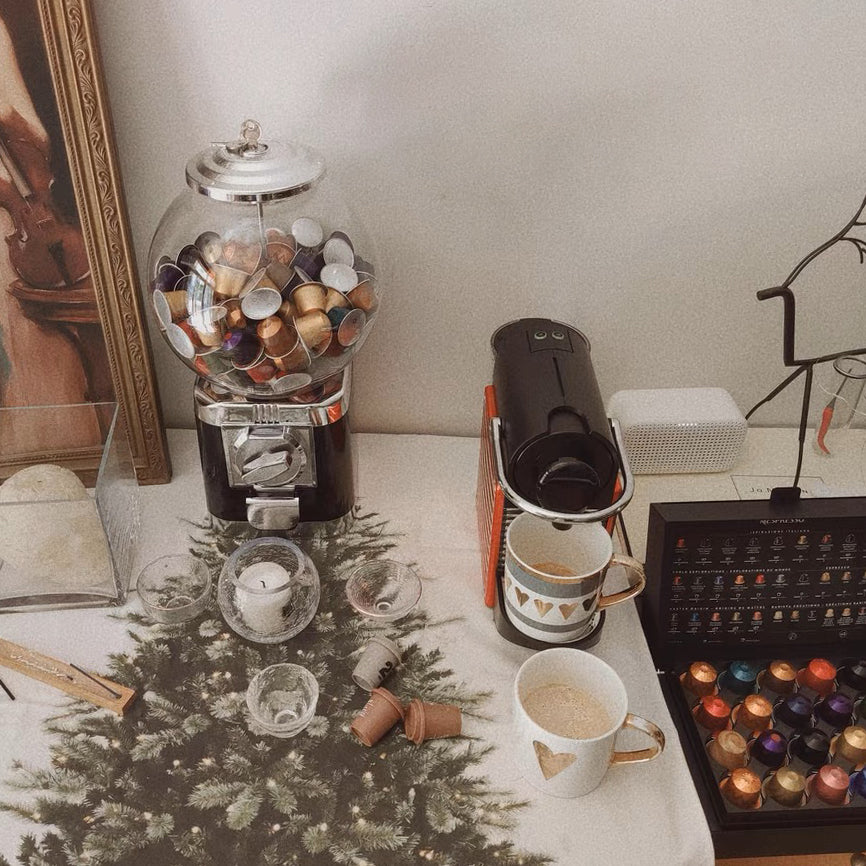 Gacha machine coffee capsule storage - Black